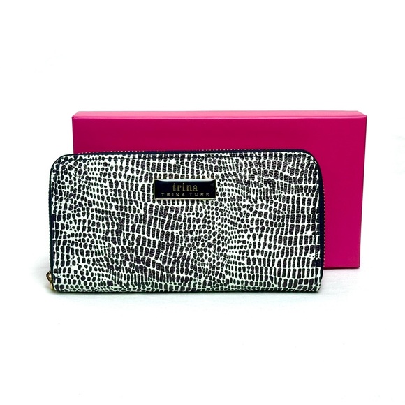 NWT Trina Turk Black & White Croc Vegan Leather Zip Around Wallet - Picture 10 of 10